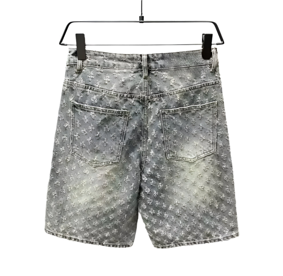 ג׳ינס קצר באגי