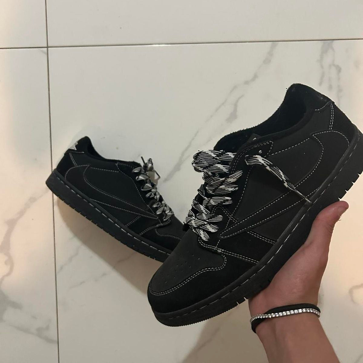 Traviss scott phantom | נעליים