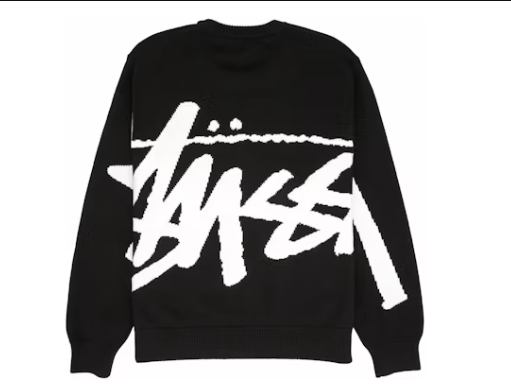 סווטשירט שחור של סטוסי עם לוגו גדול