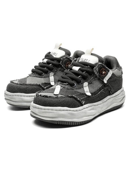 Sacai x Nike LDWaffle 'Black/White נעליים